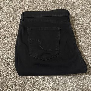 PLUS SIZE Levi mid rise skinny jeans